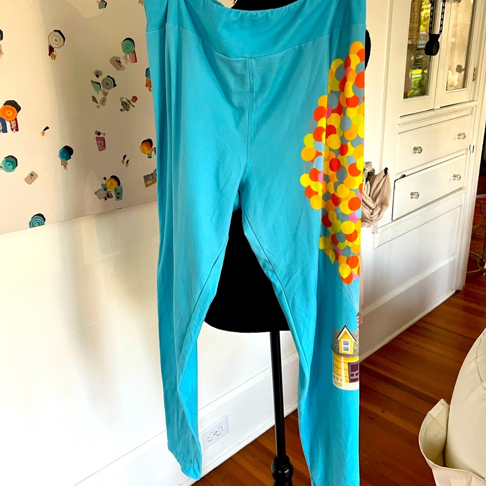 Disney UP leggings - XL
